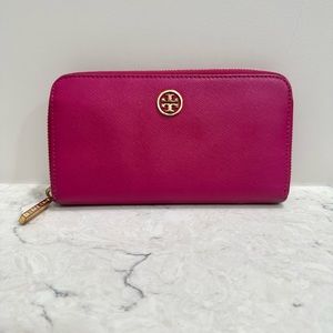 Tory Burch Leather Full Zip Wallet